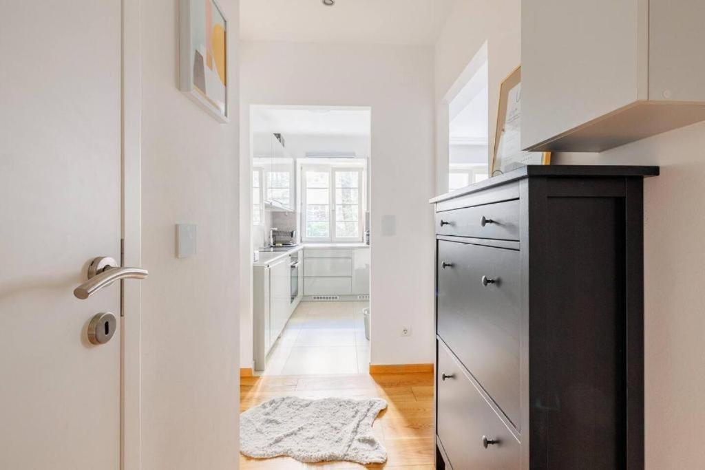 Near Metro & Netflix - Kingsize Bed * Wien